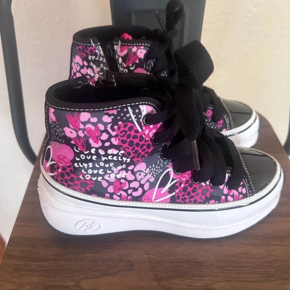 Heelys Black and Pink High-Top Skate Sneakers (size3)